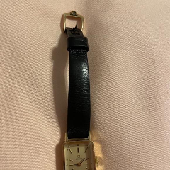 14kt vintage ladies omega watch main image 4